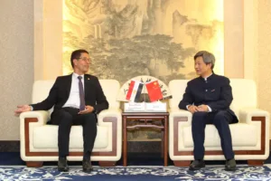 رئيس جامعة بنها يلتقى رئيس جامعة وسط الصين الزراعية - صور