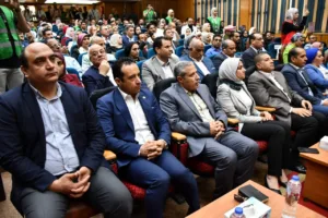 وزير الشباب والرياضة في ملتقى حواري مع الكيانات الشبابية - صور