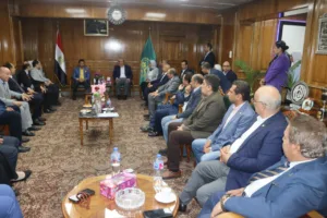 وزير الشباب والرياضة يصل القليوبية لبدء جولة تفقدية موسعة بالمحافظة - صور