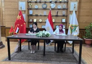 بروتوكول تعاون بين جامعة بنها والمركز الصيني لتبادل اللغة