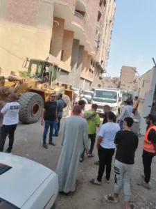 في استجابة سريعة من محافظ القليوبية.. حملة مكبرة لرفع الإشغالات بشارع 135 بحي غرب شبرا الخيمة - صور