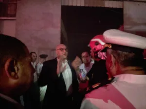 محافظ القليوبية ومدير الأمن يتوجهان لموقع حريق مصنع القناطر الخيرية - صور