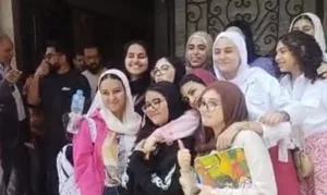 طلاب الإعدادية يحتفلون بانتهاء الامتحانات بالقليوبية