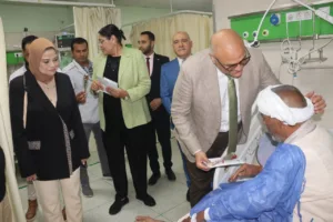 محافظ القليوبية يرسم البهجة والفرحة على الأطقم الطبية والمرضى في أول أيام عيد الأضحى