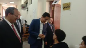 رئيس جامعة بنها يتفقد سير الامتحانات بكلية الحقوق - صور