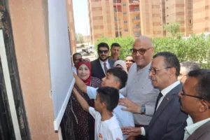 محافظ القليوبية يفتتح مخبز نصف آلي لخدمة سكان الإسكان الاجتماعي بالخانكة - صور