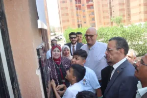 محافظ القليوبية يفتتح مخبز نصف آلي لخدمة سكان الإسكان الاجتماعي بالخانكة - صور