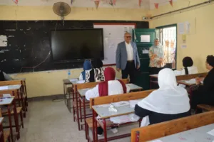 محافظ القليوبية يتفقد لِجان امتحانات الثانوية العامة للاطمئنان على سير الامتحانات