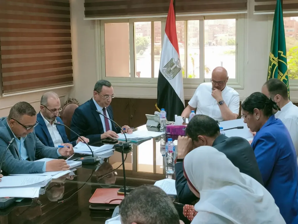 محافظ القليوبية يترأس اجتماع مجلس المناطق الصناعية محافظ القليوبية يترأس اجتماع مجلس المناطق الصناعية