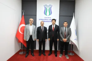 وفد جامعة بنها في زيارة لجامعة سكاريا للعلوم التطبيقية بتركيا