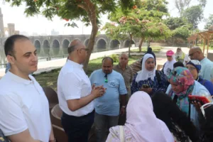 محافظ القليوبية يستقبل أول رحلة متكاملة لزيارة المعالم السياحية والأثرية بالمحافظة - صور