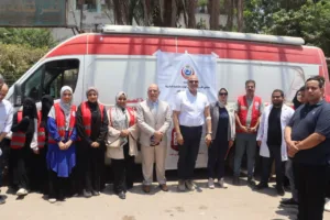 محافظ القليوبية يتفقد مركز الدم المتنقل بشبرا الخيمة - صور