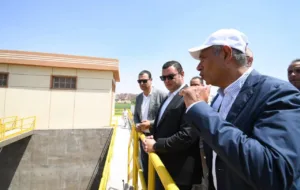 وزير الإسكان يتابع مشروعات مياه الشرب والصرف الصحي بالمبادرة الرئاسية "حياة كريمة"