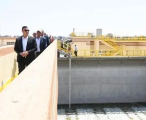 وزير الإسكان يتابع مشروعات مياه الشرب والصرف الصحي بالمبادرة الرئاسية "حياة كريمة"