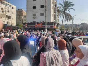توافد طلاب الثانوية العامة على لجان الامتحانات بالقليوبية - صور