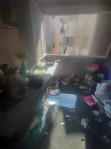 إصابة طفلين في حريق شقة سكنية ببنها - صور