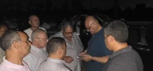 محافظ القليوبية ومدير الأمن يتابعان أعمال السيطرة على حريق بأرض الكلية بالخانكة