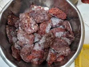 ضبط طن لحوم غير صالحة للاستهلاك الآدمي في القليوبية - صور