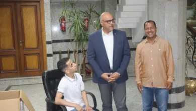 محافظ القليوبية يوفّر كرسيًا كهربائيًا لمواطن من ذوي الهمم محافظ القليوبية يوفّر كرسيًا كهربائيًا لمواطن من ذوي الهمم