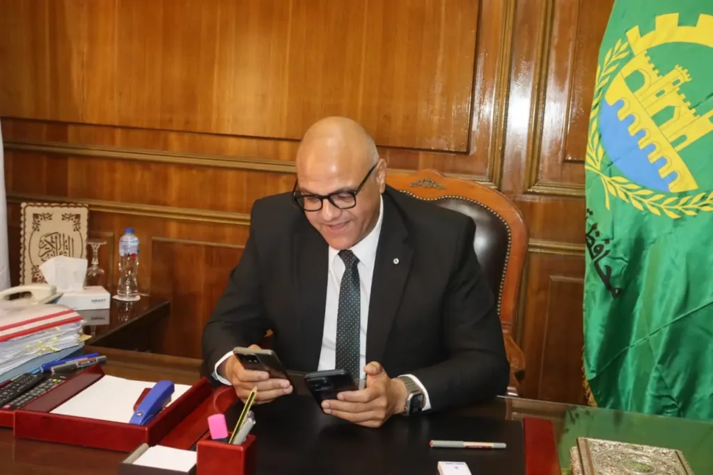 محافظ القليوبيه يهنئ أوائل الدبلومات الفنية بمحافظة القليوبية هاتفيا محافظ القليوبيه يهنئ أوائل الدبلومات الفنية بمحافظة القليوبية هاتفيا