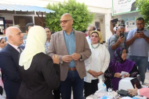محافظ القليوبية يدشن مبادرة "100 يوم صحة" لتوفير رعاية شاملة لأهالي المحافظة