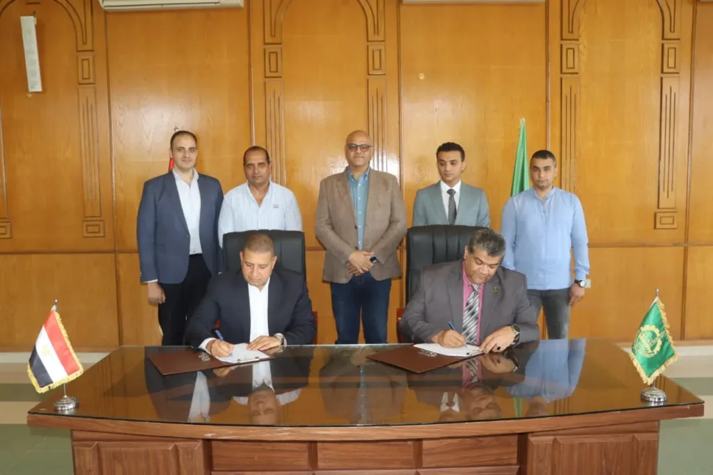 محافظ القليوبية يوقع بروتوكول تعاون مع مستقبل مصر لتطوير عدد من قطع الأراضي محافظ القليوبية يوقع بروتوكول تعاون مع مستقبل مصر لتطوير عدد من قطع الأراضي