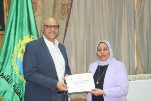 محافظ القليوبية يكرم المشرفين ومديري ادارات التضامن الاجتماعي لجهودهم في تنظيم موسم الحج