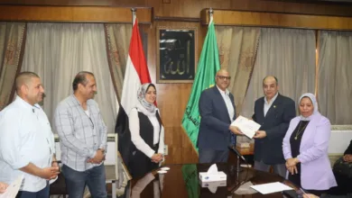 محافظ القليوبية يكرم المشرفين ومديري ادارات التضامن الاجتماعي لجهودهم في تنظيم موسم الحج 