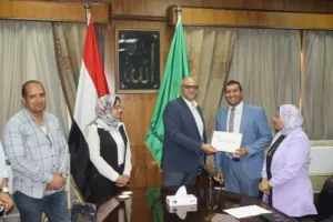 محافظ القليوبية يكرم المشرفين ومديري ادارات التضامن الاجتماعي لجهودهم في تنظيم موسم الحج