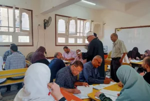 رئيس المنطقة الأزهرية يتفقد مراكز تصحيح أوراق إجابة طلاب الشهادة الثانوية بالقليوبية - صور