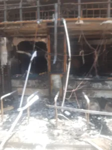 مصرع عامل في حريق اندلع داخل 3 مطاعم بمدينة الخصوص