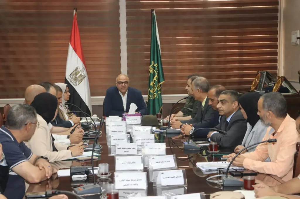 محافظ القليوبية يناقش إنشاء كوبري عبودة بشبين القناطر محافظ القليوبية يناقش إنشاء كوبري عبودة بشبين القناطر