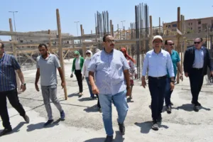 رئيس جامعة بنها يتفقد عدداً من المنشآت الجديدة بكفر سعد