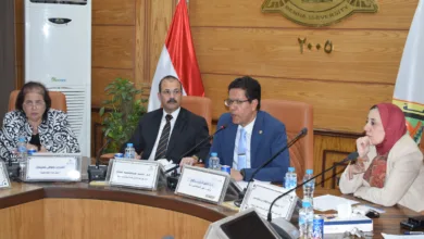 رئيس جامعة بنها يترأس اجتماع لجنة المنشآت بالجامعة
