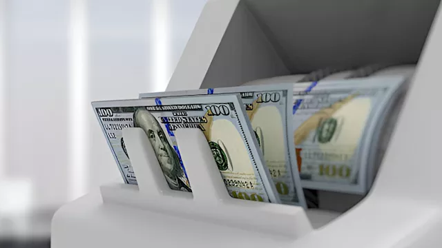 موجة ارتفاع جديدة لسعر الدولار بنهاية تعاملات الاثنين موجة ارتفاع جديدة لسعر الدولار بنهاية تعاملات الاثنين