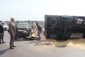 محافظ القليوبية يتدخل لرفع آثار حادث مروري على طريق شبرا بنها الحر