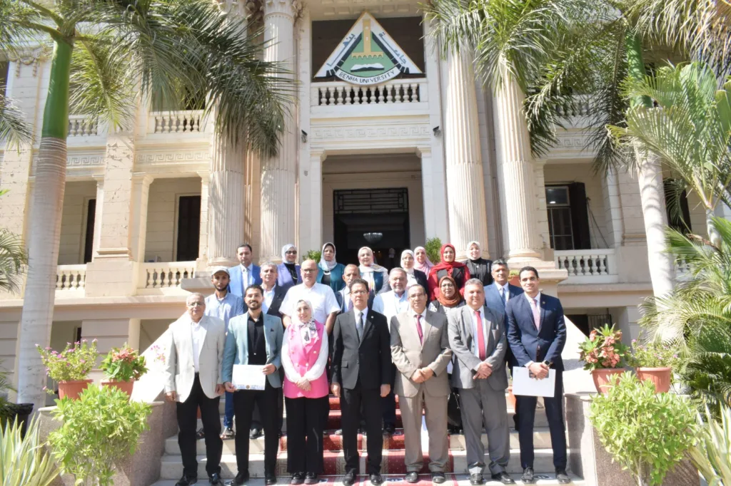 رئيس جامعة بنها يسلم شهادات اجتياز دورات الهيئة القومية لجودة التعليم والاعتماد