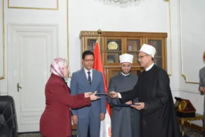 وزير الأوقاف ورئيس جامعة بنها يشهدان توقيع بروتوكول تعاون