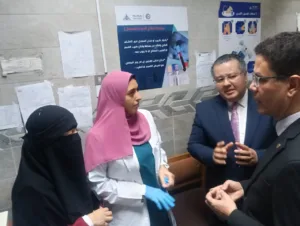 رئيس جامعة بنها يتفقد مستشفى بنها الجامعي للاطمئنان على الخدمة الطبية المقدمة للمرضى
