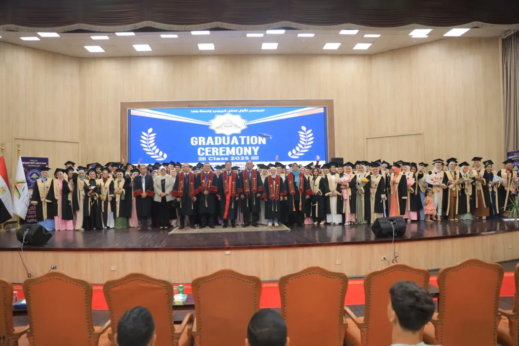 رئيس جامعة بنها لخريجي الزراعة: أنتم حملة راية الأمن الغذائي ورواد التنمية