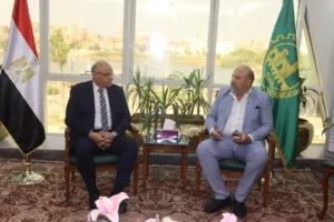 محافظ القليوبية: صحة المواطن أولوية.. ورعاية مجانية لمصاب حريق الشدية