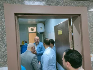محافظ القليوبية: صحة المواطن أولوية.. ورعاية مجانية لمصاب حريق الشدية
