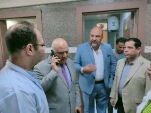 محافظ القليوبية: صحة المواطن أولوية.. ورعاية مجانية لمصاب حريق الشدية