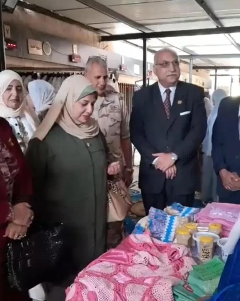 مدير تعليم القليوبية يفتتح معرض "المدرسة المنتجة" بديوان المديرية
