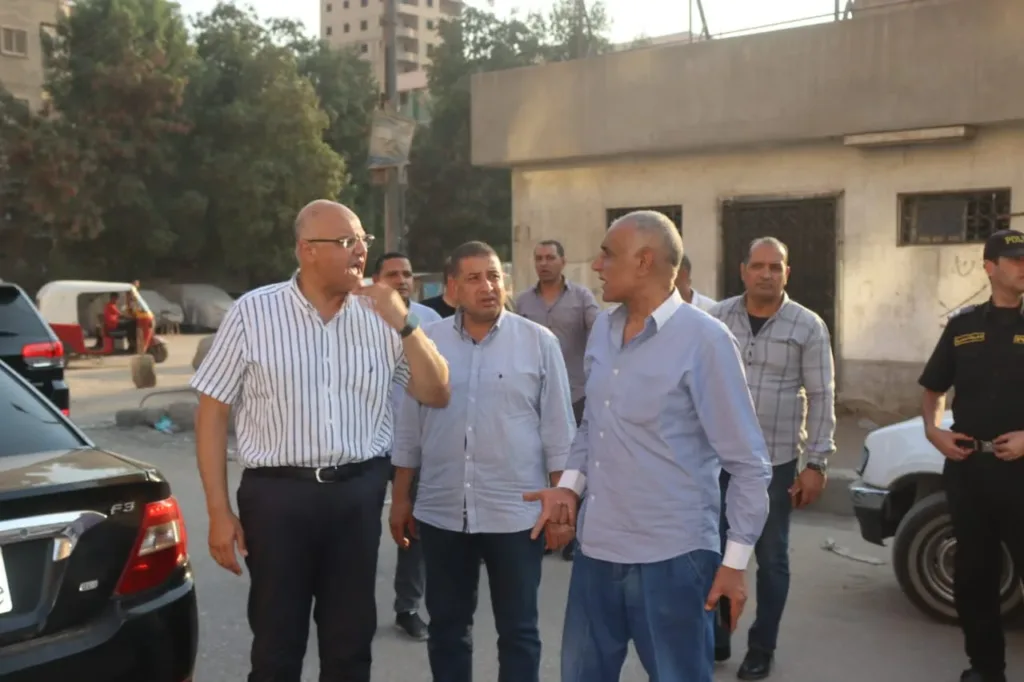 محافظ القليوبية يُجري جولة ميدانية لمتابعة أعمال النظافة ورفع التعديات بحي شرق شبرا الخيمة محافظ القليوبية يُجري جولة ميدانية لمتابعة أعمال النظافة ورفع التعديات بحي شرق شبرا الخيمة