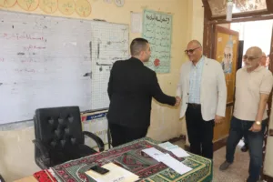 محافظ القليوبية يتابع سير انتخابات مجلس الشيوخ في يومها الأول - صور