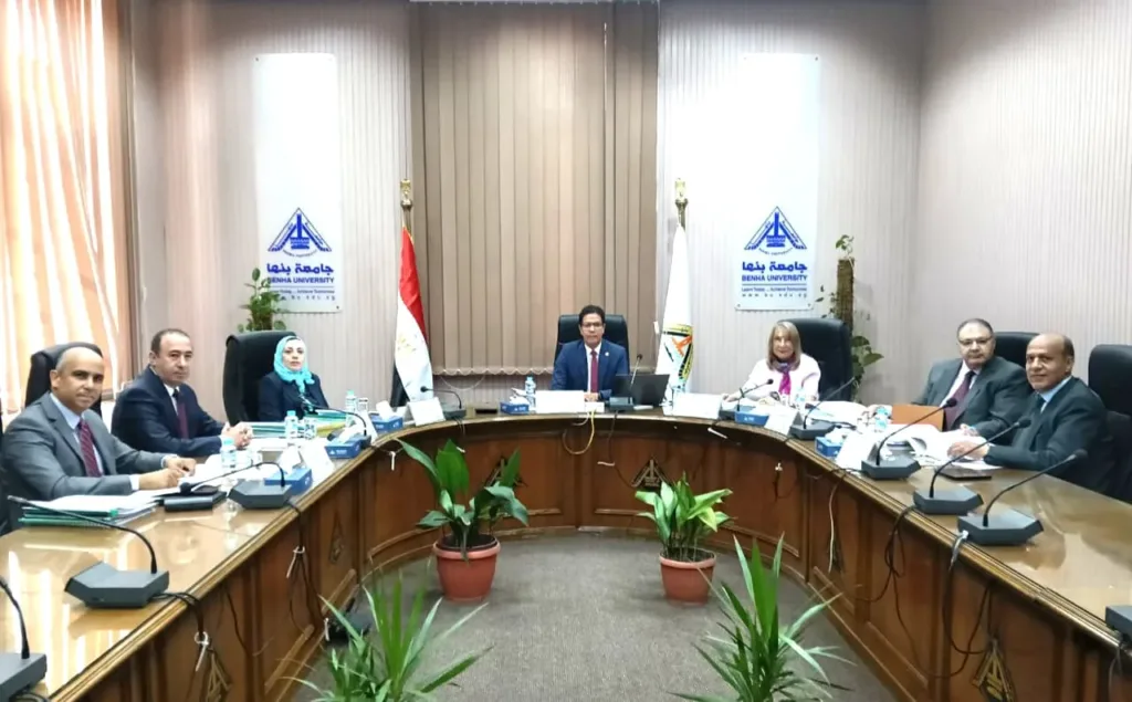 لجنة قيادات جامعة بنها تستقبل المتقدمين للوظائف القيادية لجنة قيادات جامعة بنها تستقبل المتقدمين للوظائف القيادية