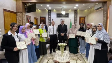 مدير تعليم القليوبية يكرم أوائل الدبلومات الفنية على مستوى الجمهورية مدير تعليم القليوبية يكرم أوائل الدبلومات الفنية على مستوى الجمهورية