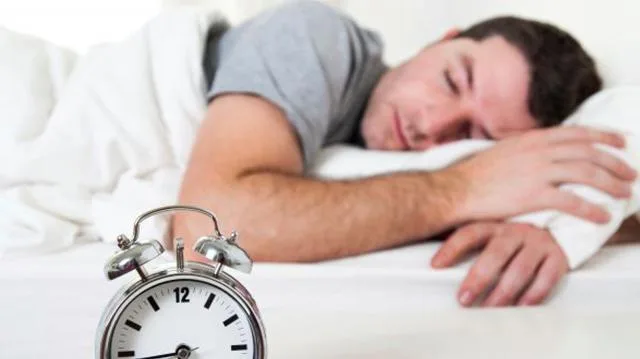 حكم قضاء صلاة الفجر بعد شروق الشمس.. فتوى الأزهر توضح الإثم والصواب حكم قضاء صلاة الفجر بعد شروق الشمس.. فتوى الأزهر توضح الإثم والصواب