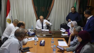 محافظ القليوبية يعقد لقاءً جماهيريًا بالقناطر الخيرية لبحث وحل مشكلات المواطنين محافظ القليوبية يعقد لقاءً جماهيريًا بالقناطر الخيرية لبحث وحل مشكلات المواطنين